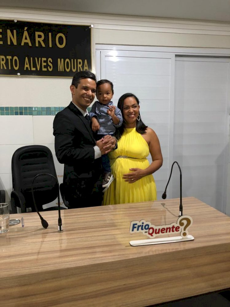 DORES: Livro Frio ou Quente do pastor Aécio Pereira foi lançado na última sexta-feira, 31