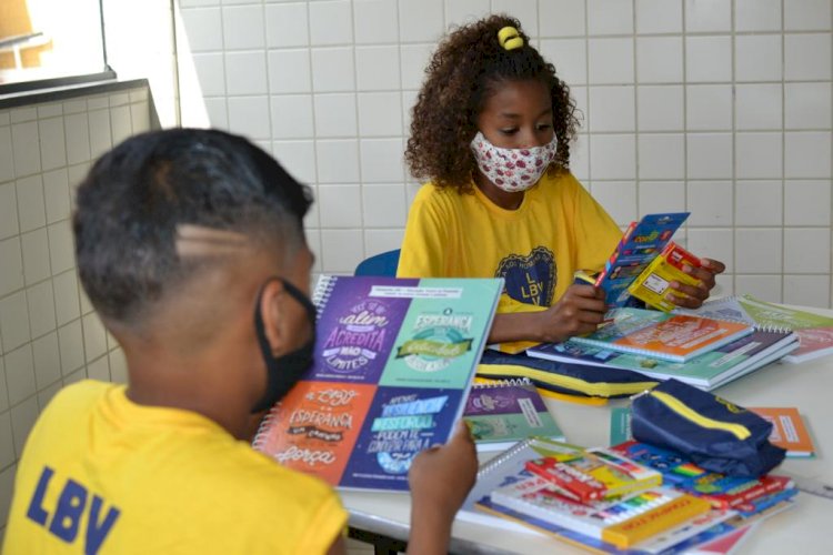 LBV completa 40 anos em Aracaju e entrega 450 kits escolares à crianças de baixa renda